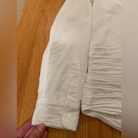 Frank & Eileen BARRY Tailored Button-Up Shirt. White Distressed Denim. Large. - Picture 8 of 15